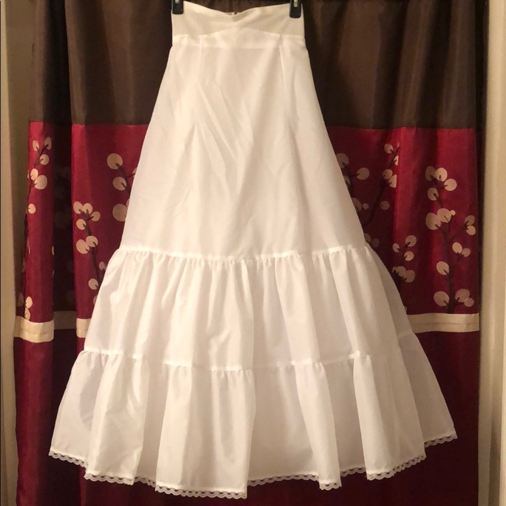 Bridal Slip